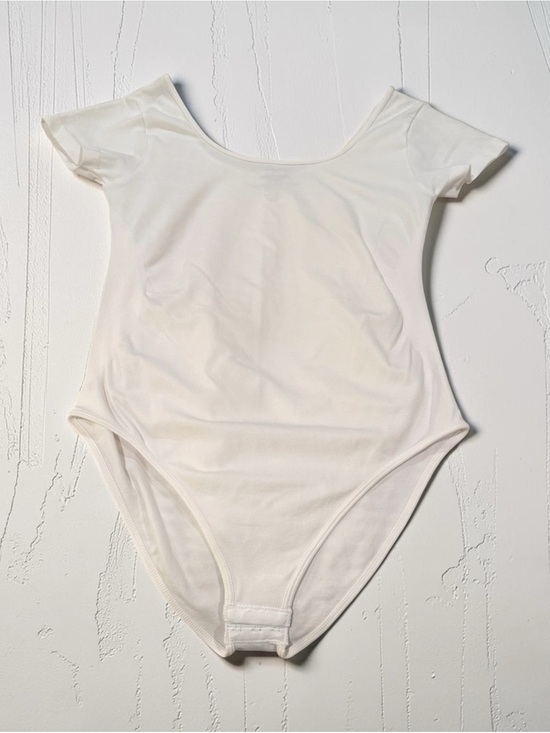 Carly Jean Los Angeles Tops - Carly Jean Los Angeles White Bodysuit NWOT One Size